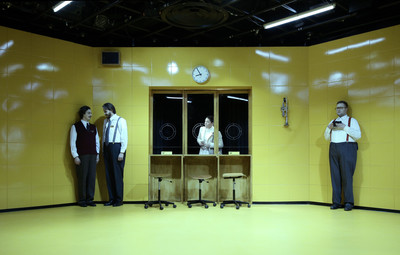 Pošta <em>Foto: Damjan Švarc/Arhiv Drama SNG Maribor</em>
